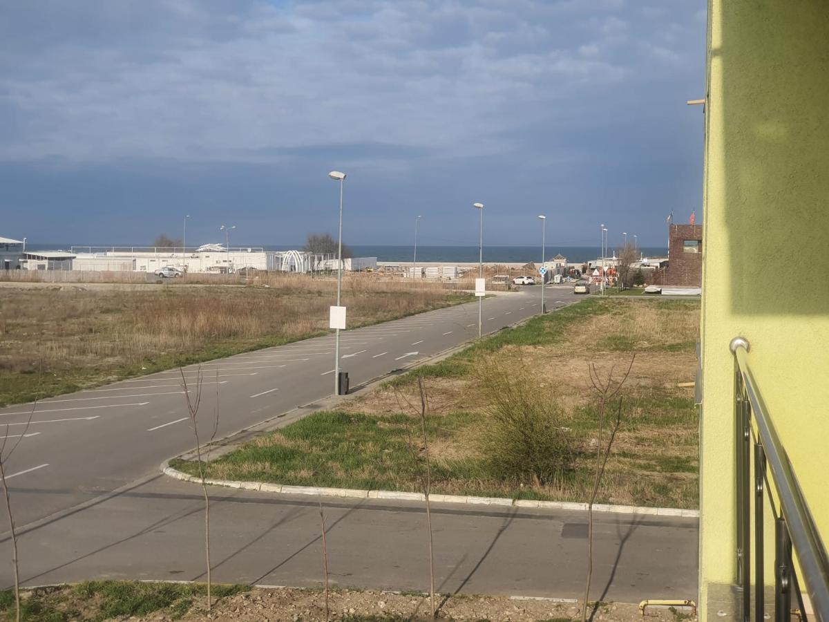 Alegria Summerland Mamaia Exterior photo